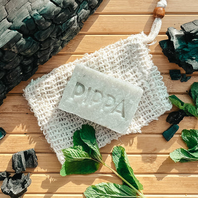 PIPPA Hundeshampoo Kohlenstoff & Pfefferminze