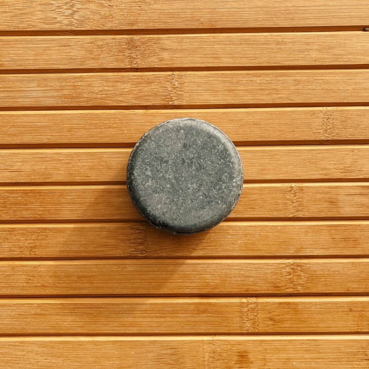 PIPPA Anti Build - up Shampoo Bar Charcoal & Peppermint - PIPPA Equestrian Soap - Zilvershampoo