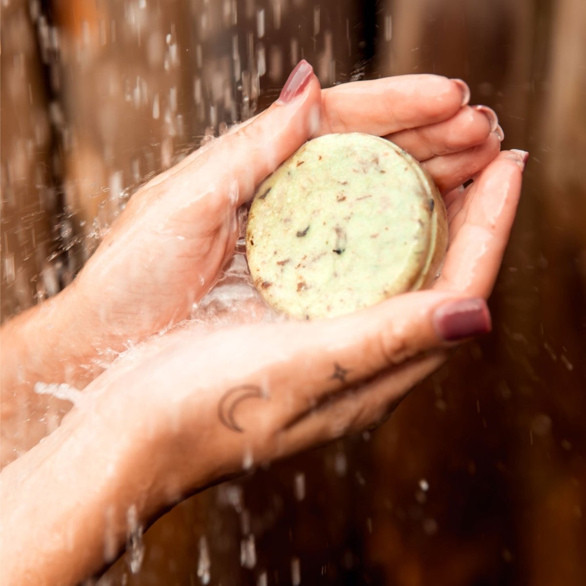 PIPPA Balancerende Shampoo Bar Poppy Seed & Lime - PIPPA Equestrian Soap - Shampoo Bars