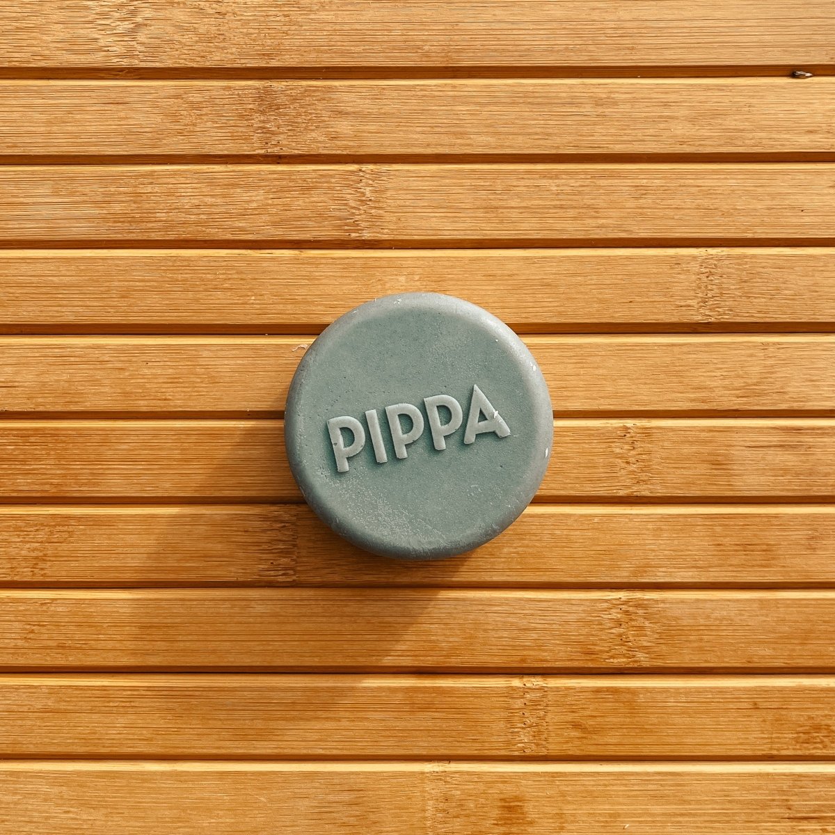 PIPPA Lichte Conditioner Bar Charcoal & Peppermint - PIPPA Equestrian Soap - Zilvershampoo